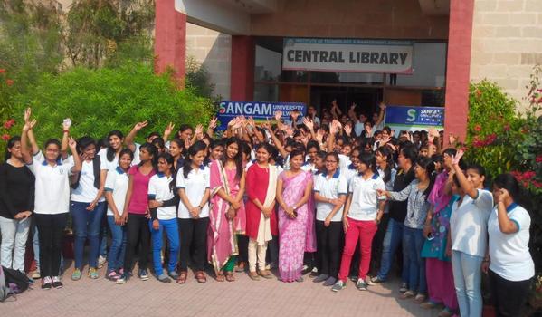 Students Photo Sangam University in Bhilwara